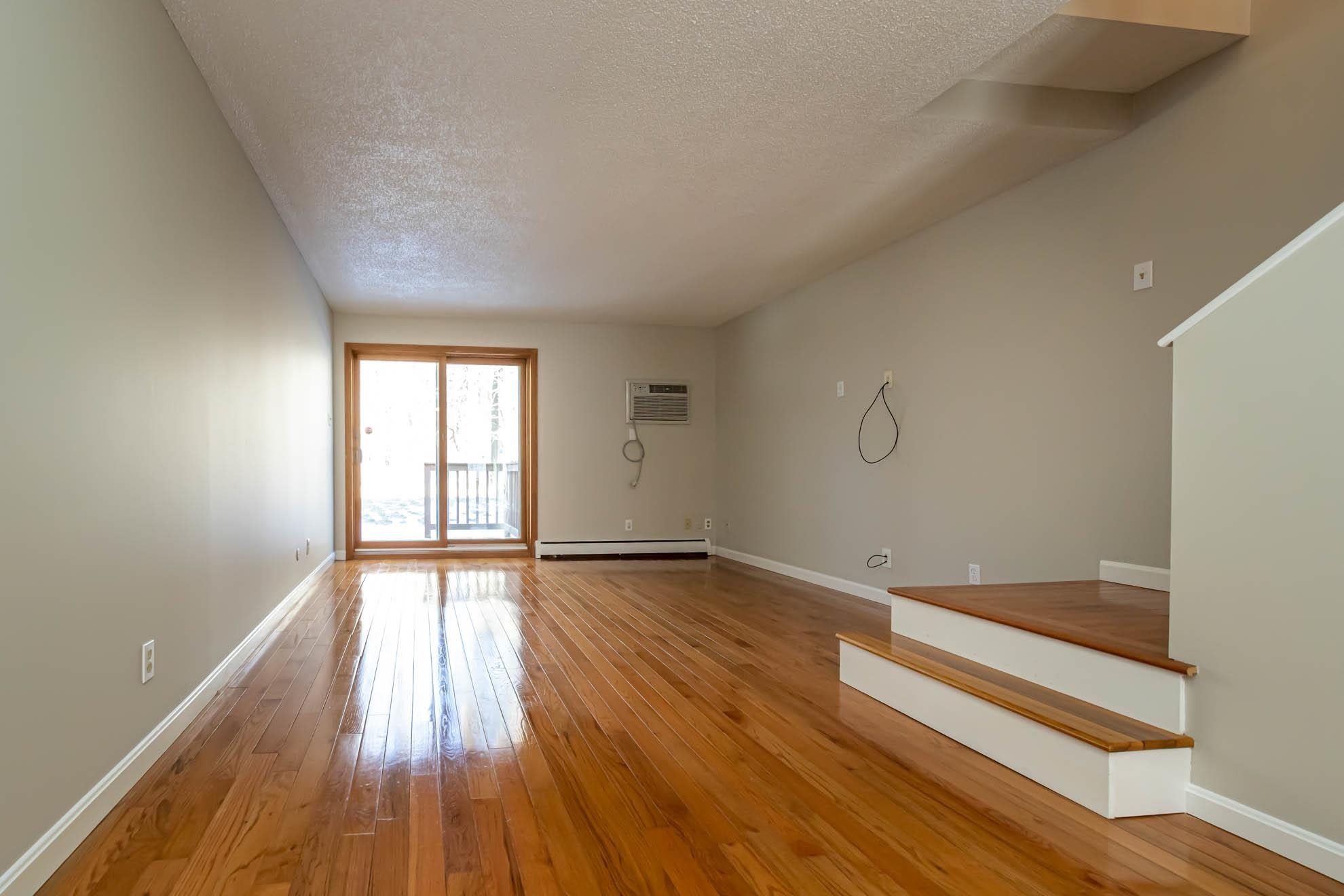 32 Shelburne Road, Unit 32 Merrimack, NH 03054 - Photo 2 of 31