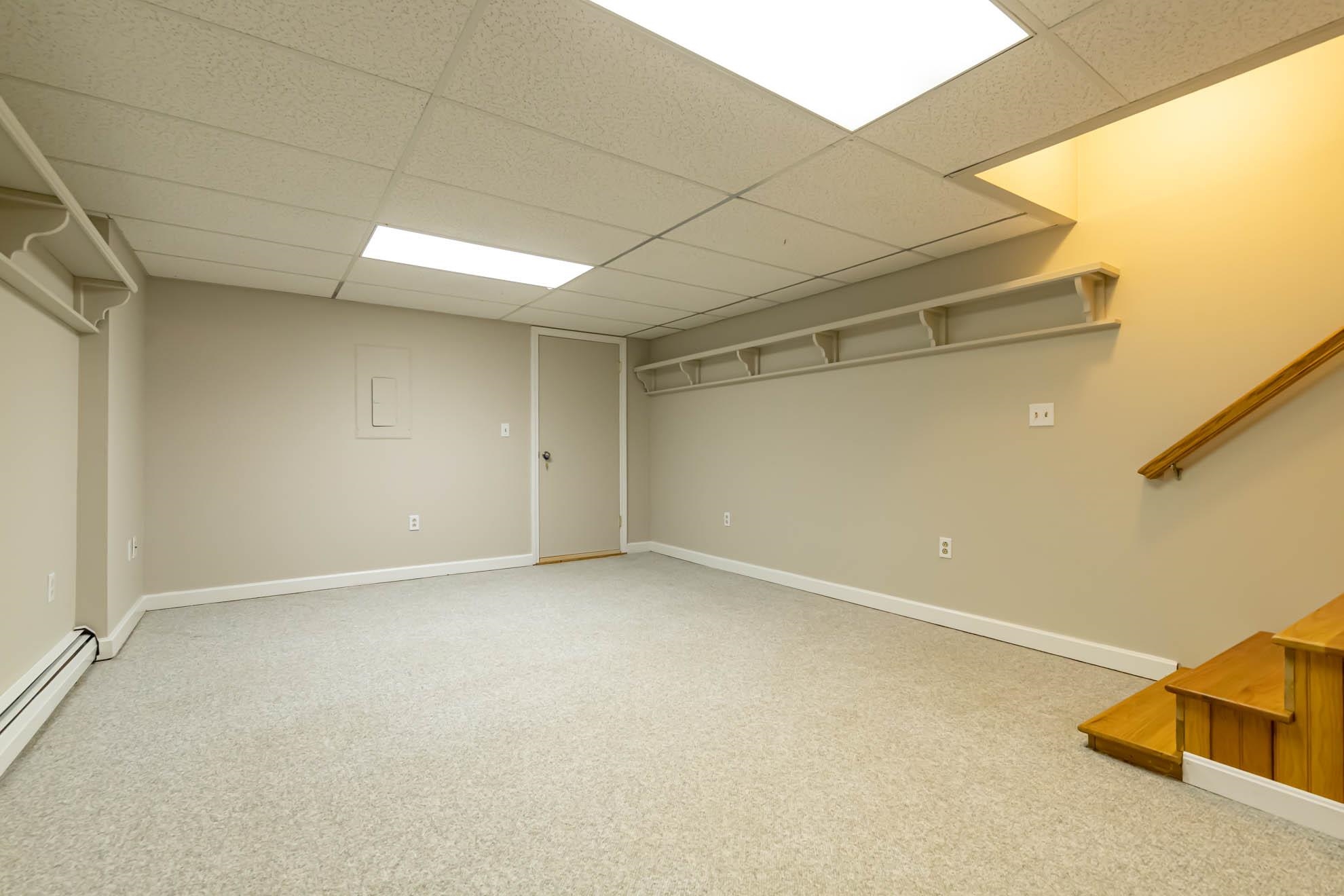 32 Shelburne Road, Unit 32 Merrimack, NH 03054 - Photo 25 of 31