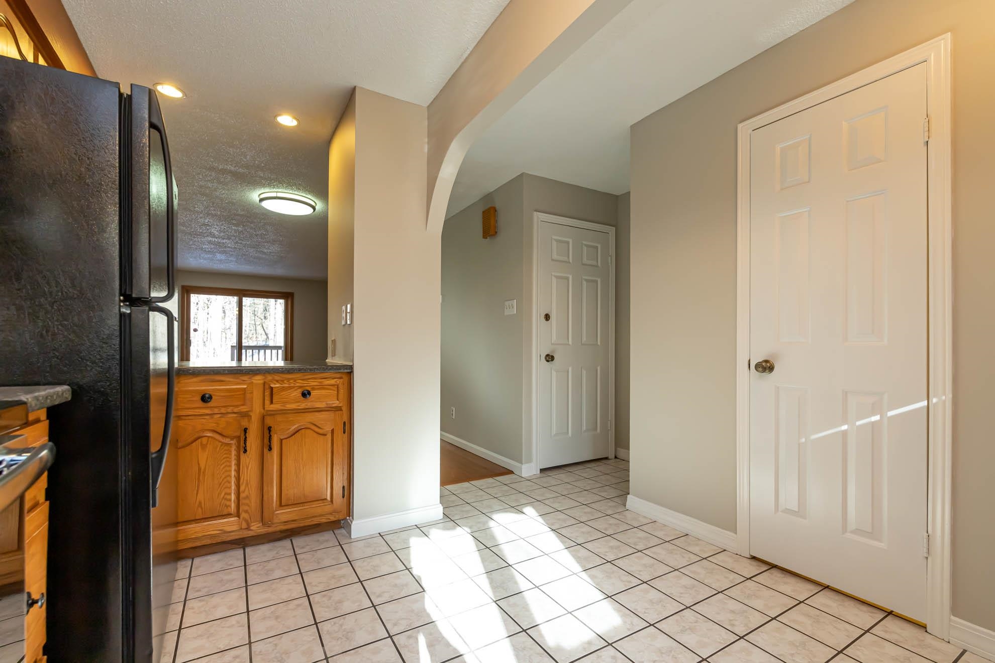 32 Shelburne Road, Unit 32 Merrimack, NH 03054 - Photo 9 of 31