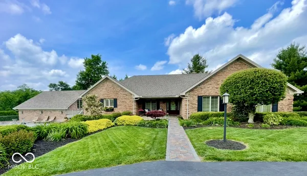 $850,000 | 7501 Chapel Hill Road, Borden, IN 47106