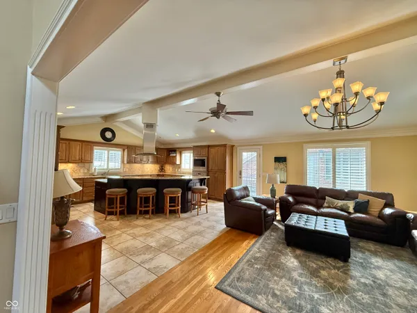 $850,000 | 7501 Chapel Hill Road, Borden, IN 47106