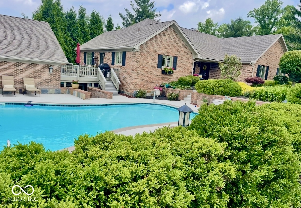 7501 Chapel Hill Road Borden, IN 47106 - Photo 3 of 87