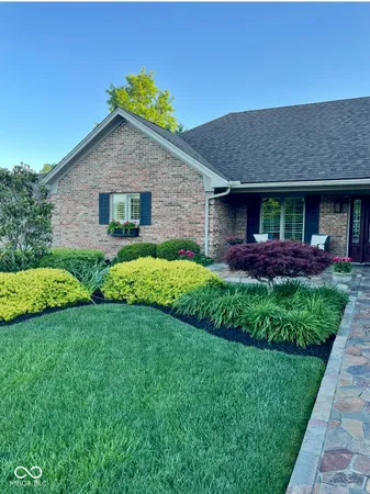 $850,000 | 7501 Chapel Hill Road, Borden, IN 47106