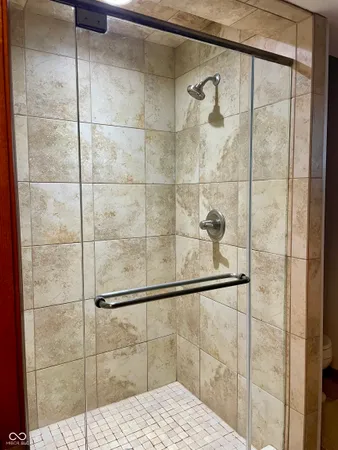 $850,000 | 7501 Chapel Hill Road, Borden, IN 47106