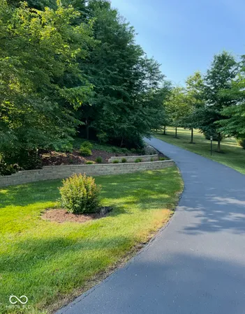 $850,000 | 7501 Chapel Hill Road, Borden, IN 47106