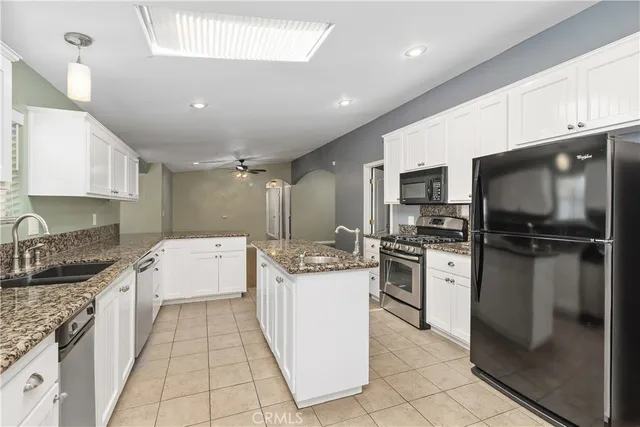 $925,000 | 23742 Bundy Canyon Road, Wildomar, CA 92595