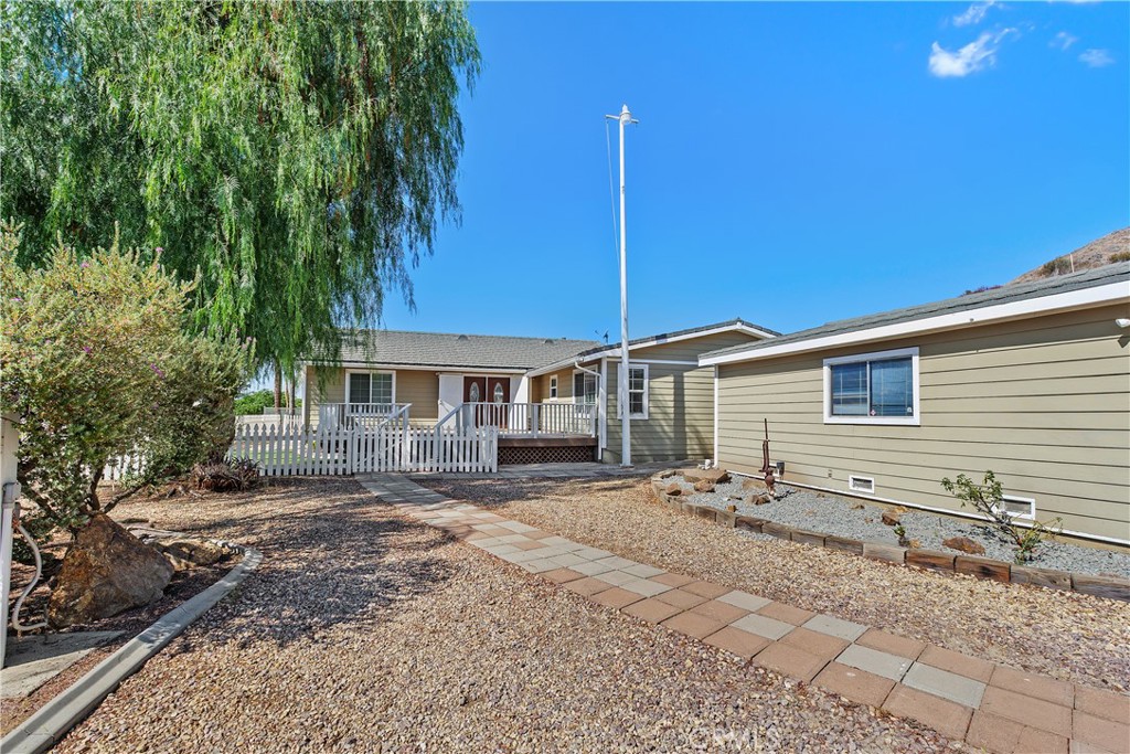 23742 Bundy Canyon Road Wildomar, CA 92595 - Photo 26 of 38