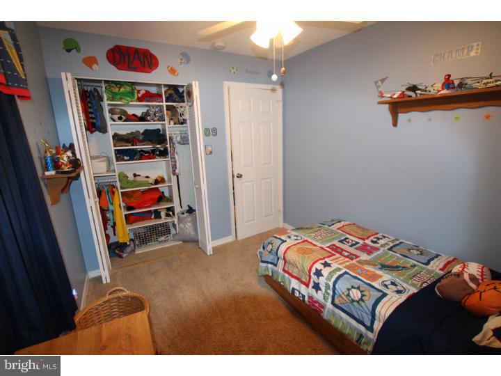 69 Farmhouse Road Sicklerville, NJ 08081 - Photo 17 of 24 Bedroom 3