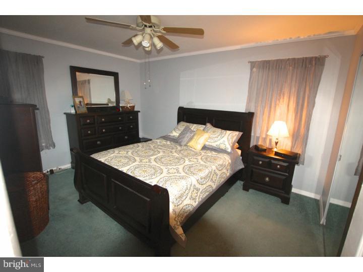 69 Farmhouse Road Sicklerville, NJ 08081 - Photo 8 of 24 Bedroom - Main