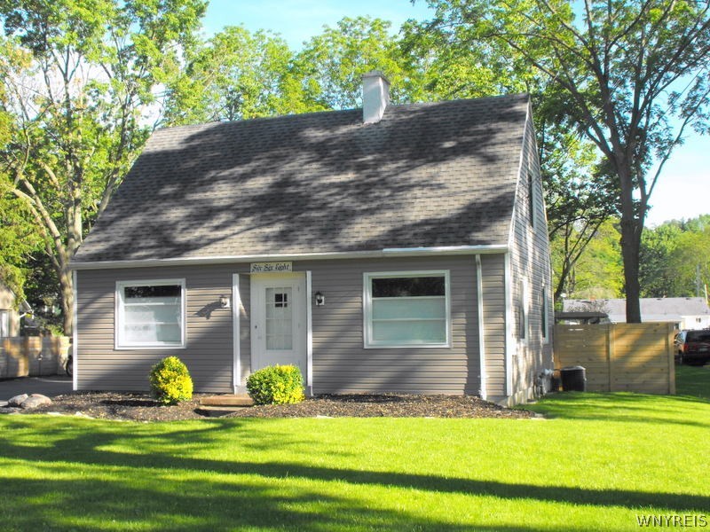 668 Ridge Road Lewiston, NY 14092 - Photo 1 of 1 Gallery Image 1