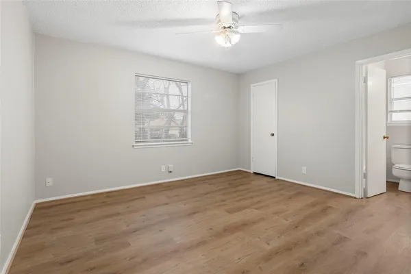 $2,200 | 1024 Edgewood Trail, Benbrook, TX 76126