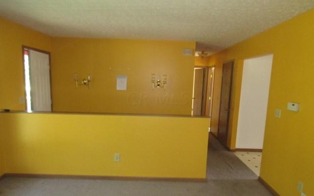 3465 Dixon Road Southwest Pataskala, OH 43062 - Photo 4 of 17