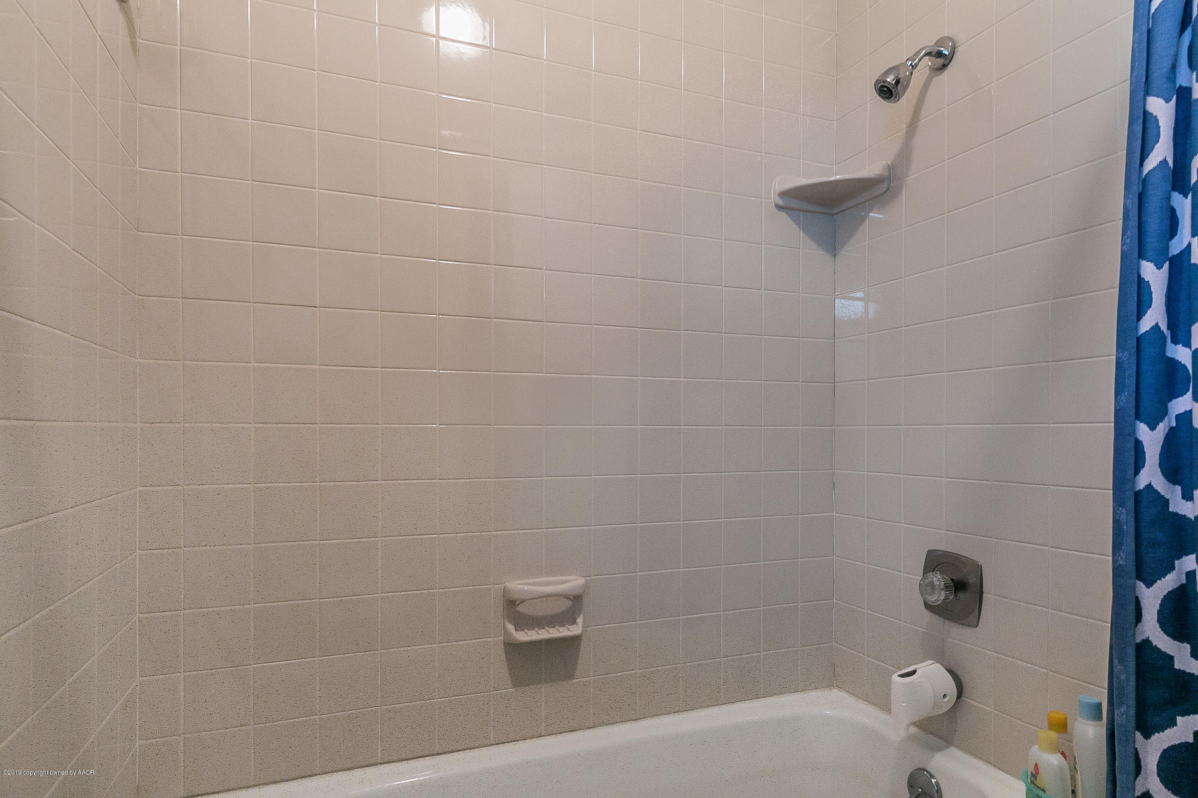 5218 South Fannin Street Amarillo, TX 79110 - Photo 14 of 16 014_Bath 2