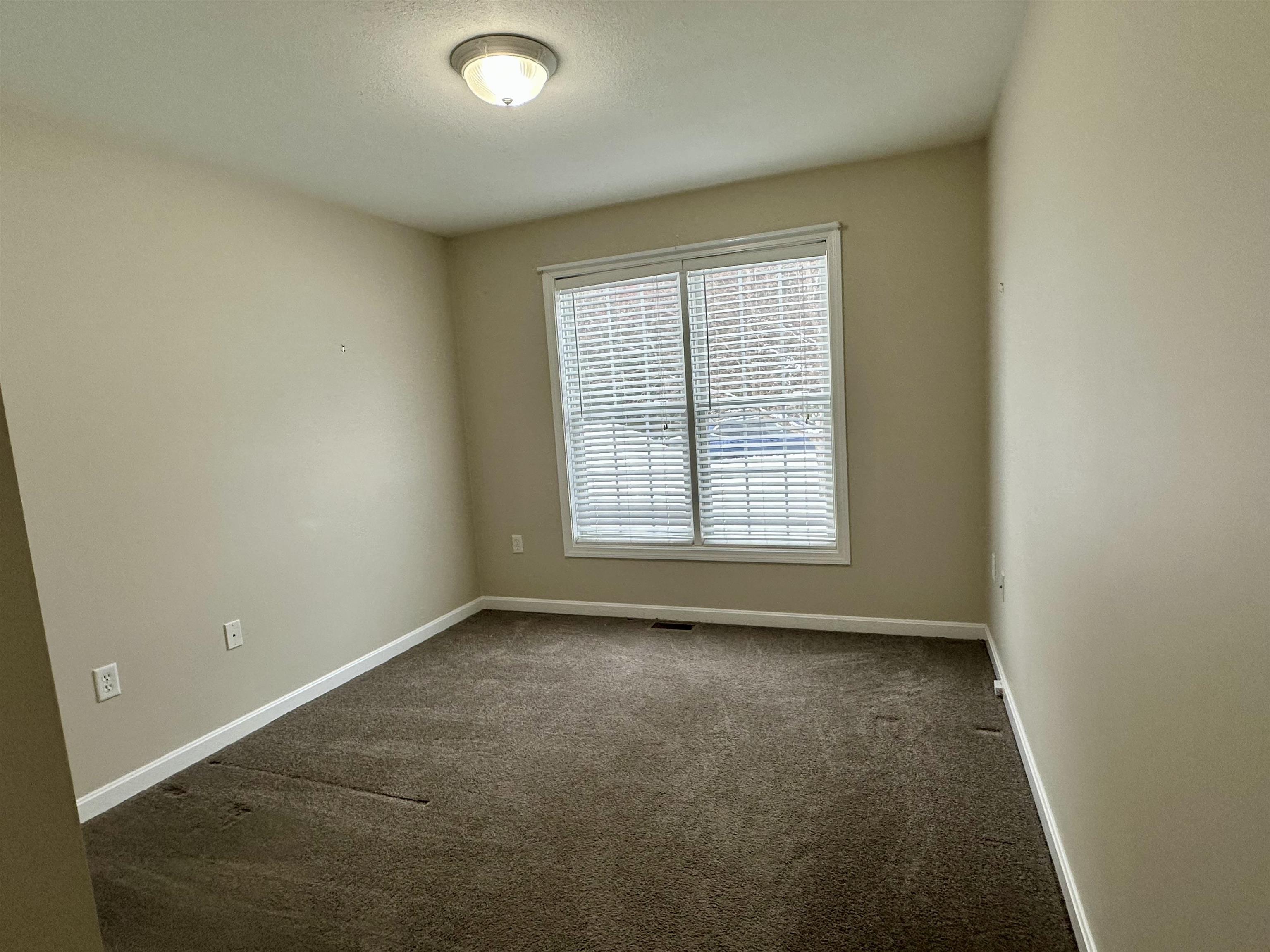 17 Mountain View Drive Keene, NH 03431 - Photo 11 of 23