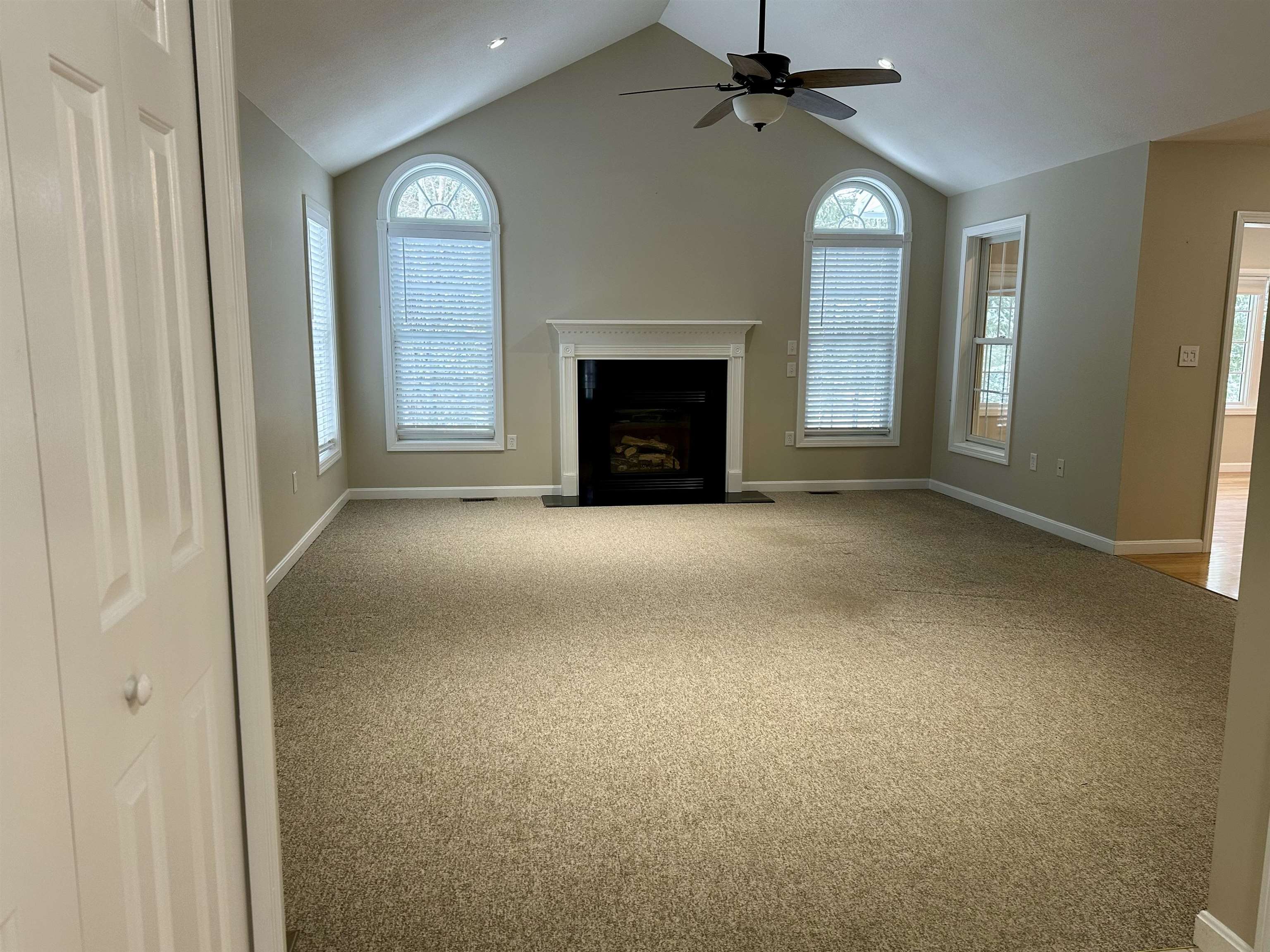 17 Mountain View Drive Keene, NH 03431 - Photo 3 of 23