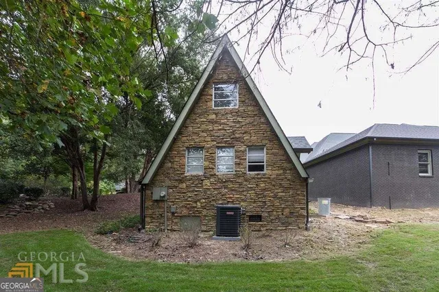 $1,300 | 4984 Donald Drive, Unit B, Loganville, GA 30052