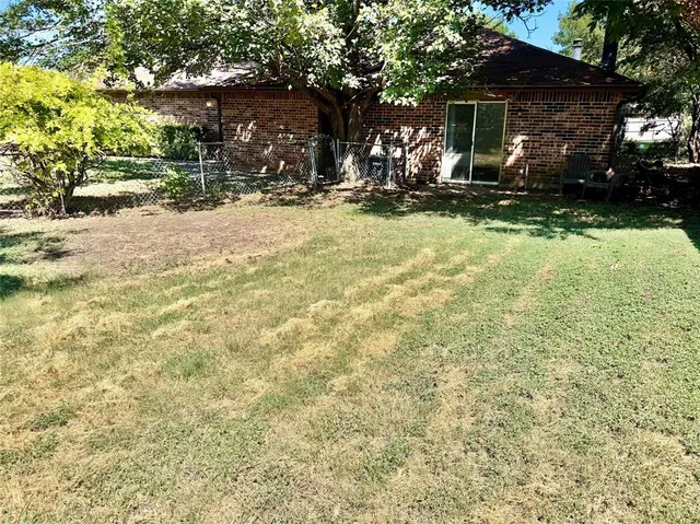 $1,450 | 7554 Boxwood Court, Fort Worth, TX 76133