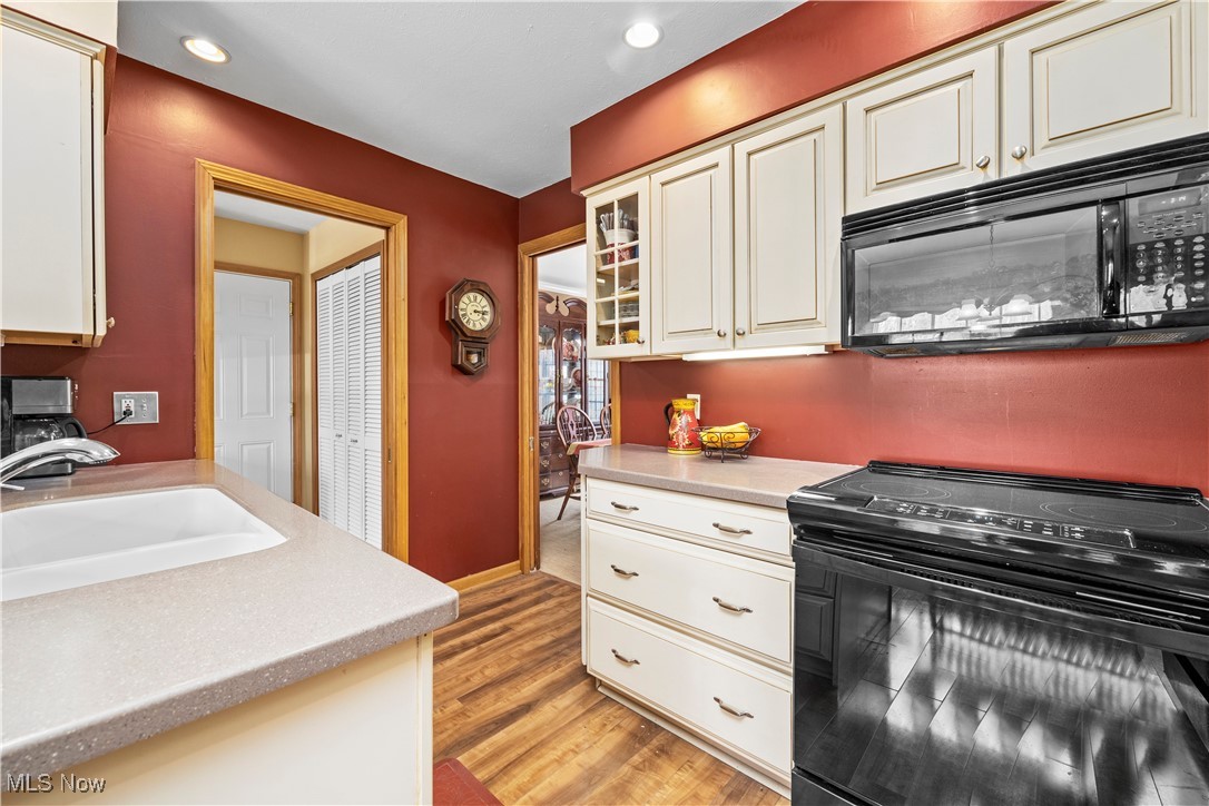 19754 Albion Road Strongsville, OH 44149 - Photo 11 of 44 Gallery Image 11