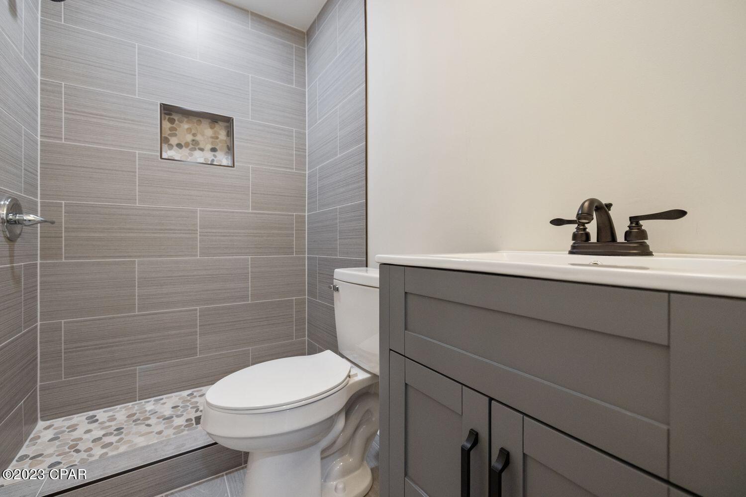 8105 Highpoint Road Panama City, FL 32404 - Photo 8 of 53 Gallery Image 8
