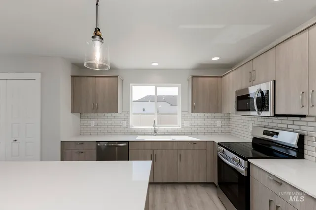 $519,990 | 5130 Castleton Avenue, Nampa, ID 83686