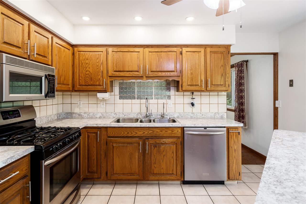 11128 Cedarbrook Road Roscoe, IL 61073 - Photo 7 of 18 Gallery Image 7