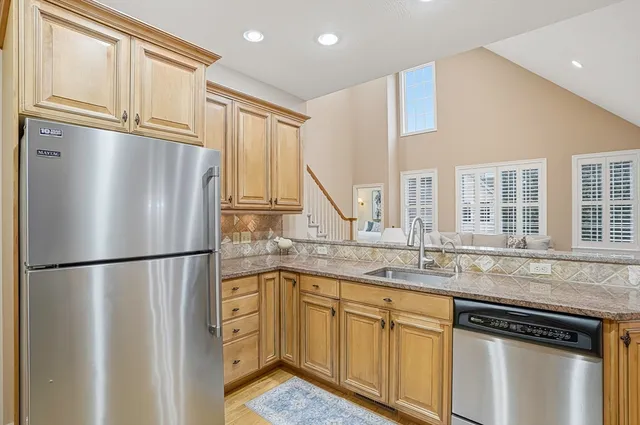 $747,000 | 20 Braeburn Lane, Unit 20, Ashland, MA 01721