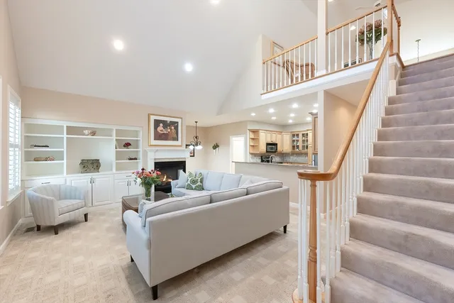 $749,000 | 20 Braeburn Lane, Unit 20, Ashland, MA 01721