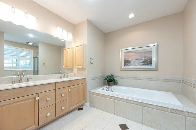 $749,000 | 20 Braeburn Lane, Unit 20, Ashland, MA 01721