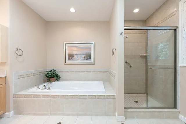 $749,000 | 20 Braeburn Lane, Unit 20, Ashland, MA 01721