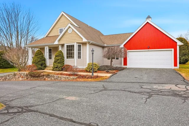 $747,000 | 20 Braeburn Lane, Unit 20, Ashland, MA 01721