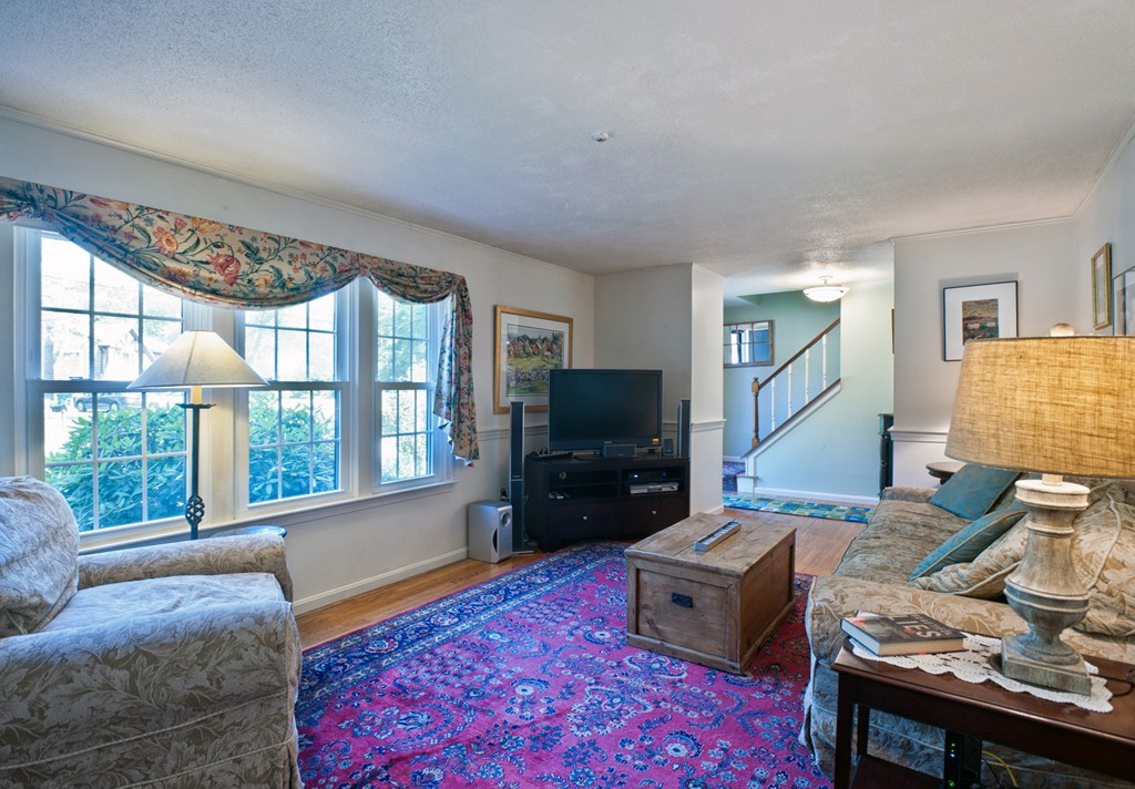 217 Queens Brook Road Pembroke, MA 02359 - Photo 12 of 27 Gallery Image 12