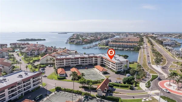 $449,900 | 106 1st Street East, Unit 315, Tierra Verde, FL 33715