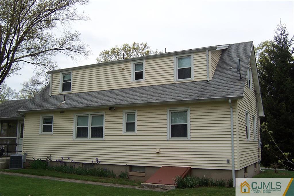 65 East Cliff Road Colonia, NJ 07067 - Photo 2 of 25 a front view of a house