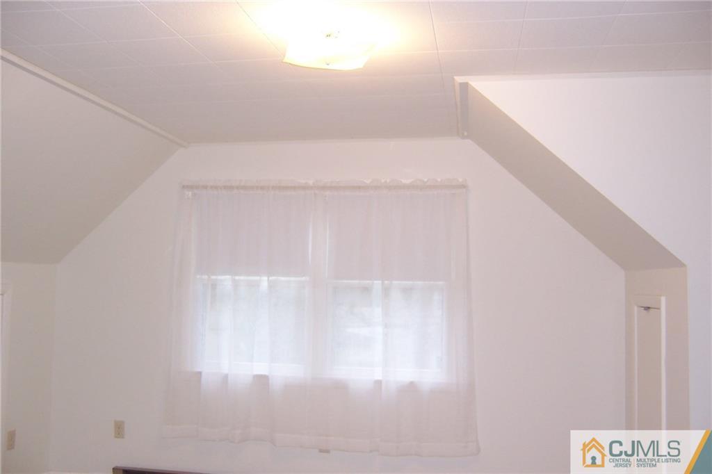 65 East Cliff Road Colonia, NJ 07067 - Photo 19 of 25 a close up of a shower