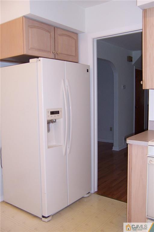 65 East Cliff Road Colonia, NJ 07067 - Photo 6 of 25 a view of cabinets