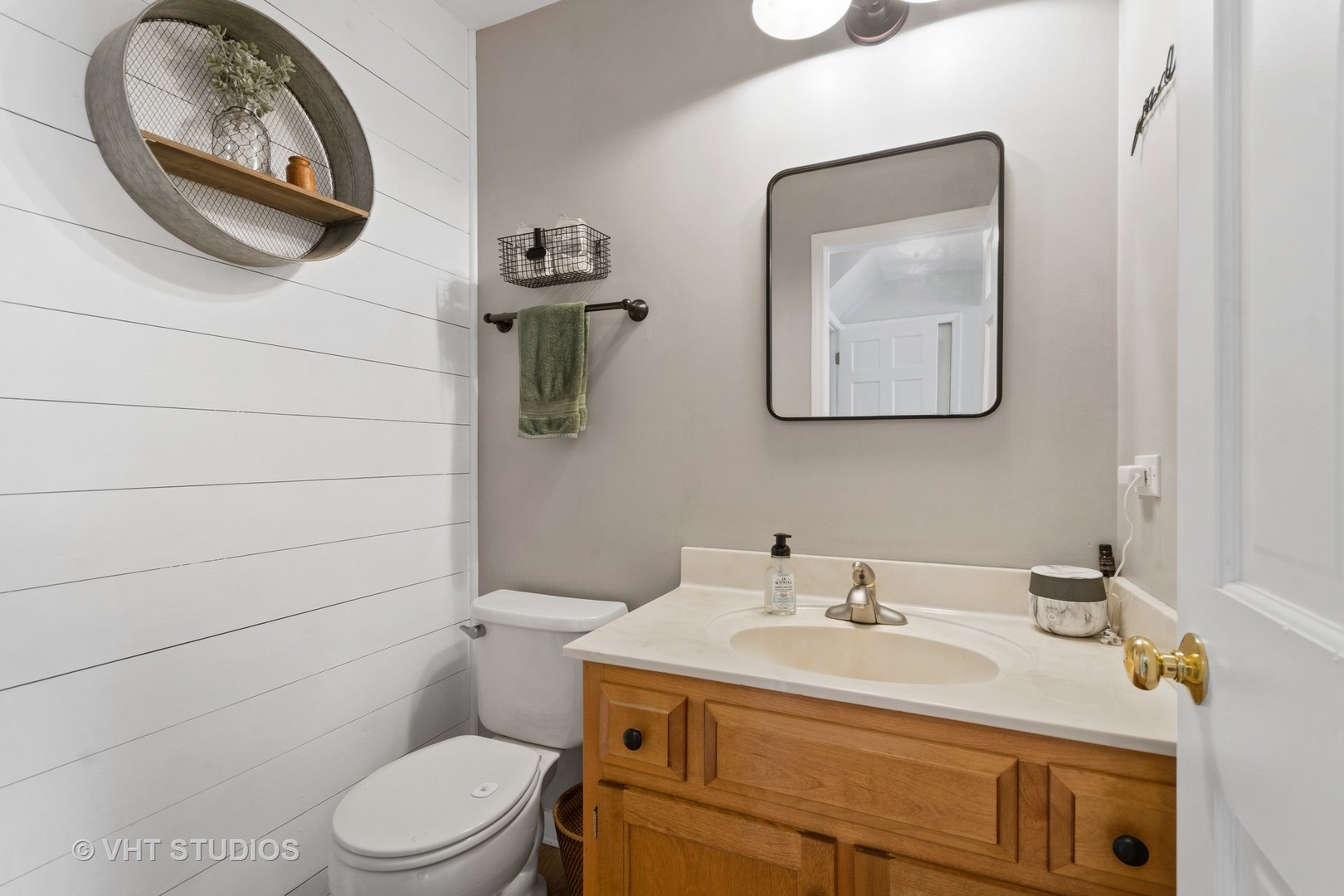 2766 Miller Road Geneva, IL 60134 - Photo 5 of 25