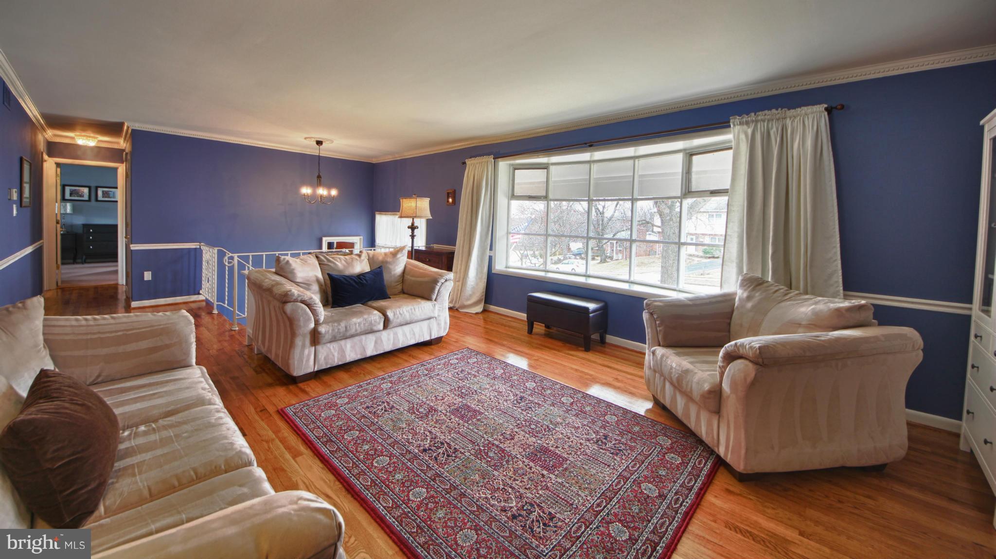 3414 Ramsgate Terrace Alexandria, VA 22309 - Photo 5 of 28 Living Room
