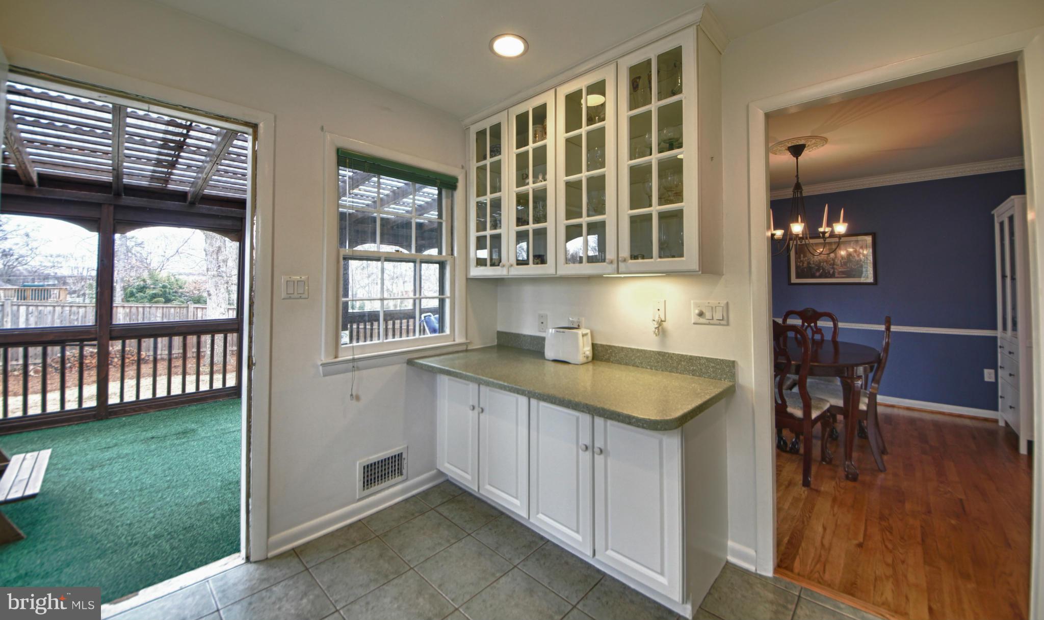3414 Ramsgate Terrace Alexandria, VA 22309 - Photo 9 of 28 Kitchen