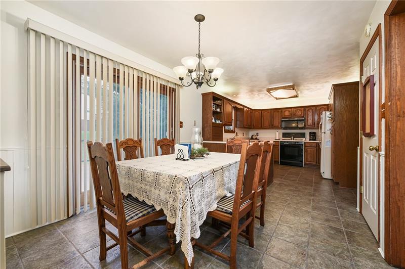 250 Seanor Road Irwin, PA 15642 - Photo 11 of 25 Gallery Image 11