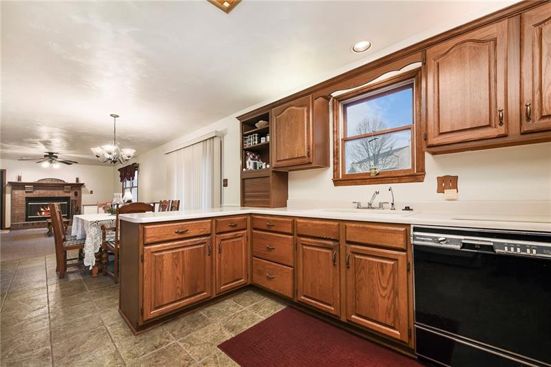 250 Seanor Road Irwin, PA 15642 - Photo 12 of 25 Gallery Image 12