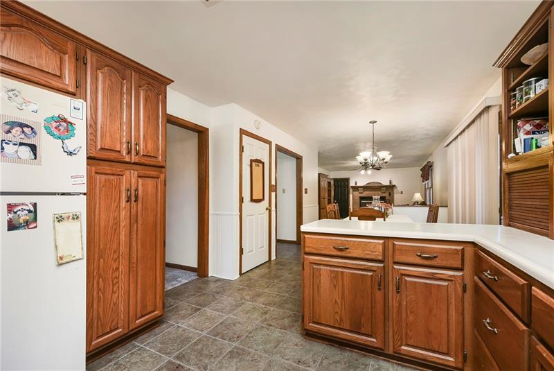 250 Seanor Road Irwin, PA 15642 - Photo 13 of 25 Gallery Image 13