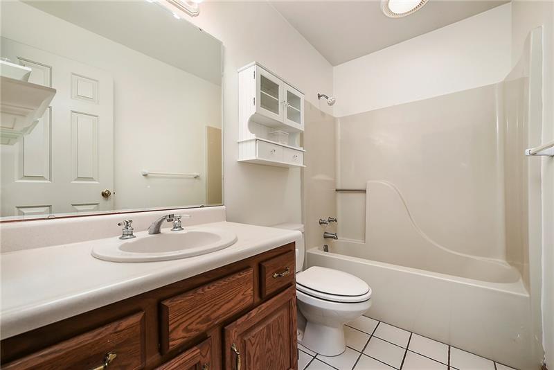 250 Seanor Road Irwin, PA 15642 - Photo 21 of 25 Gallery Image 21
