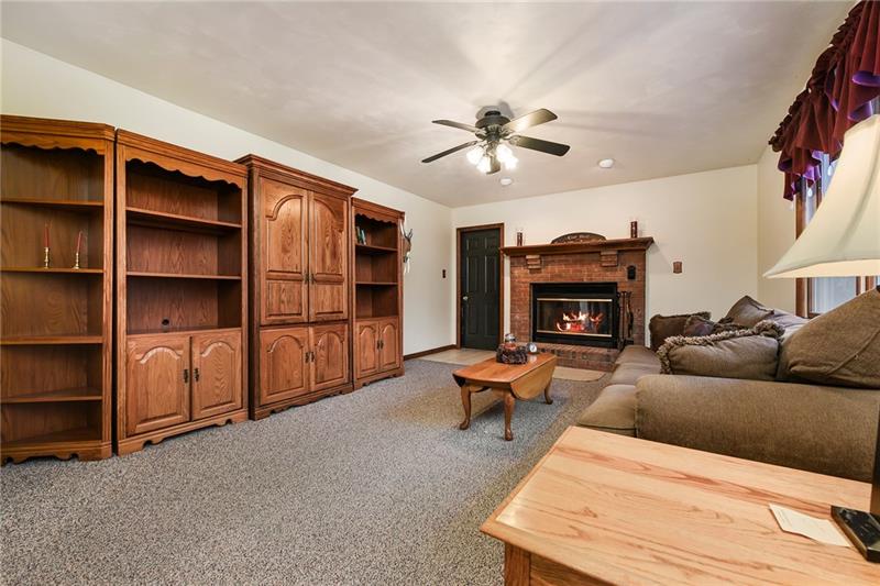 250 Seanor Road Irwin, PA 15642 - Photo 9 of 25 Gallery Image 9