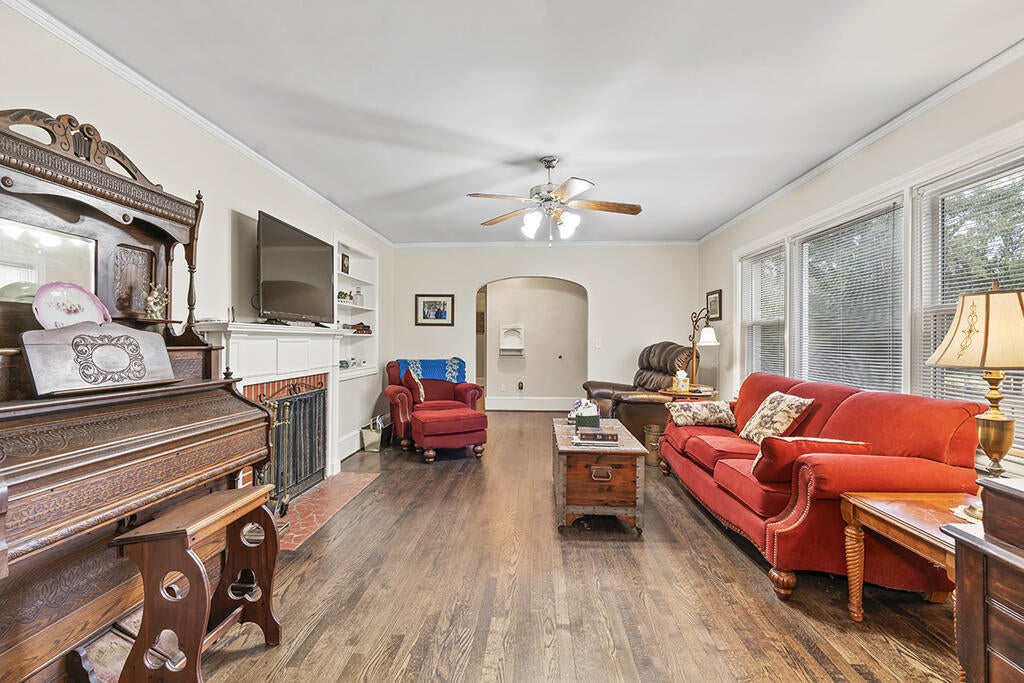111 Vernon Smith Road Hodges, SC 29653 - Photo 3 of 19 Gallery Image 3