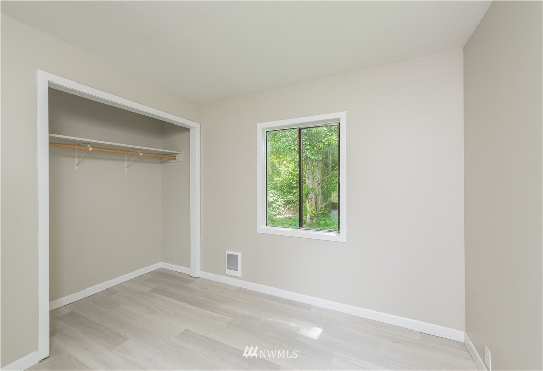 4730 Guide Meridian Bellingham, WA 98226 - Photo 11 of 25