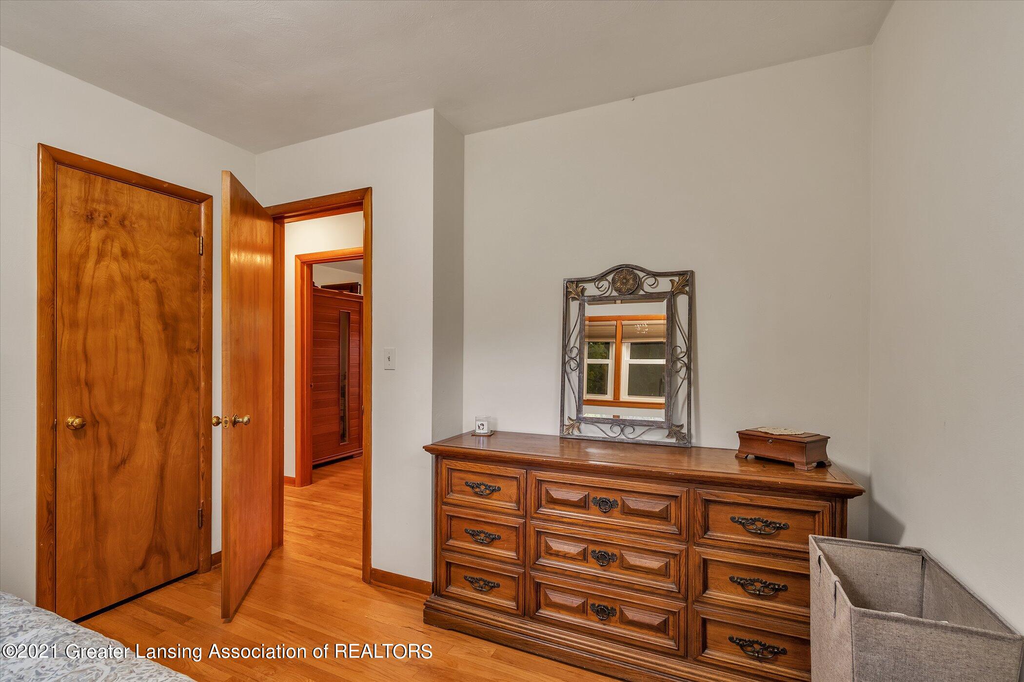 2204 Raby Road East Lansing, MI 48823 - Photo 20 of 37 20-2204 Raby Rd-Windowstill Real Estate