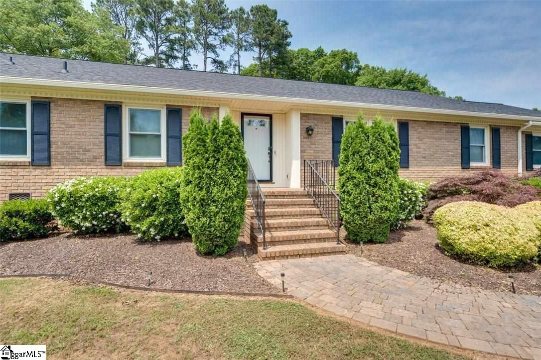 1315 Northampton Road Anderson, SC 29621 - Photo 1 of 25