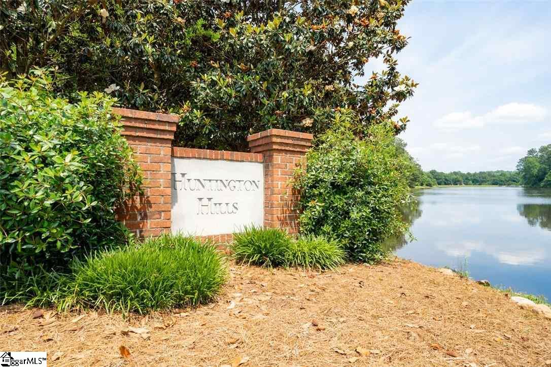 1315 Northampton Road Anderson, SC 29621 - Photo 2 of 25