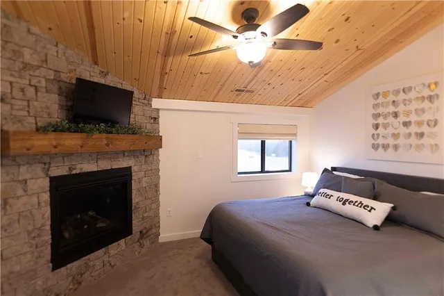 $1,000,000 | 32184 East 237th Street, Ridgeway, MO 64481