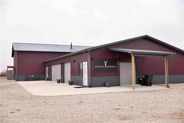 $950,000 | 32184 East 237th Street, Ridgeway, MO 64481